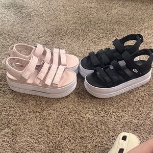 Stylish women  Sandals - Black and Pink